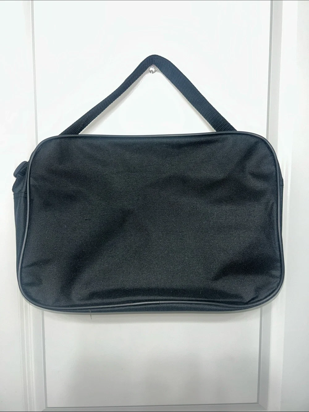 Sonoma Black travel shoulder bag